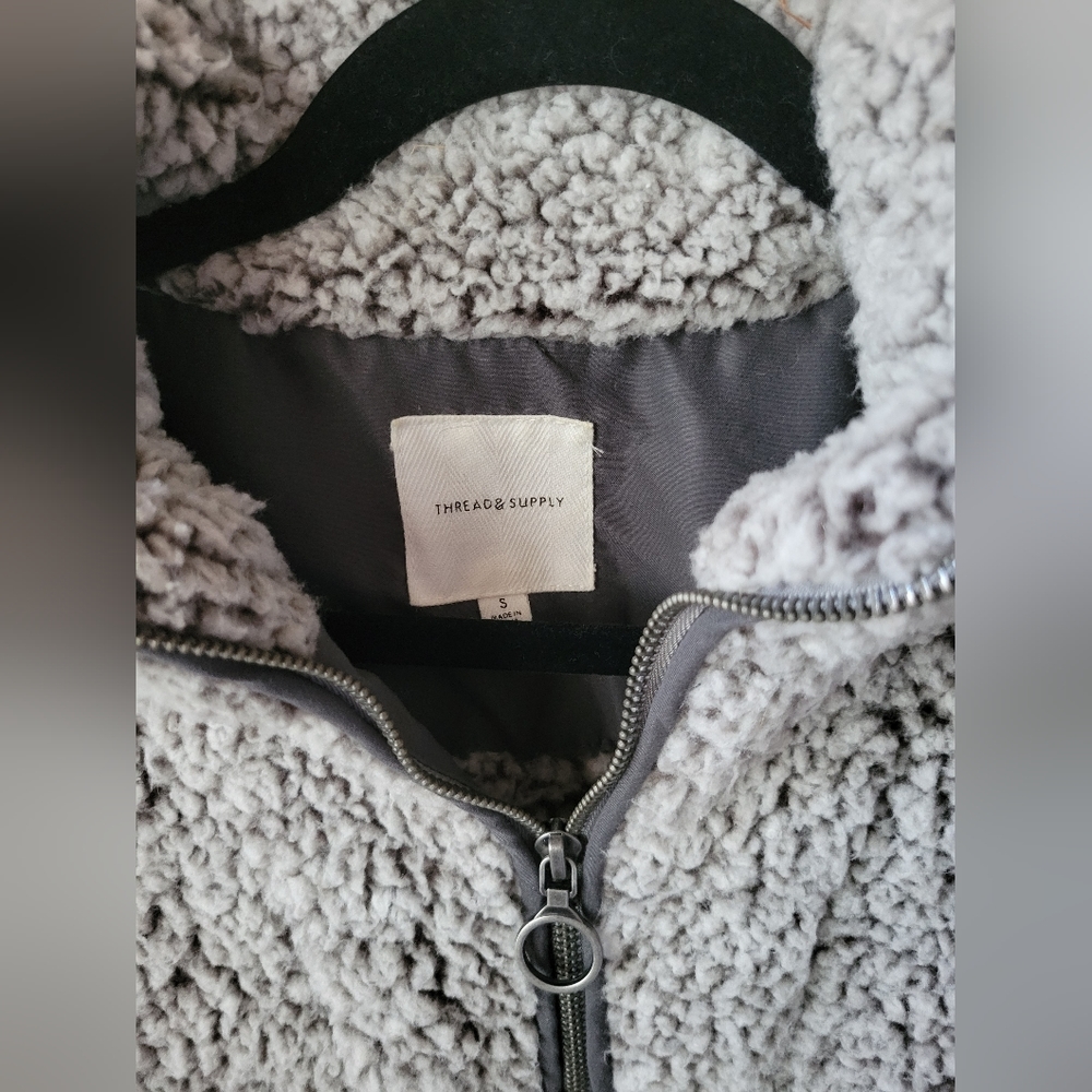 Thread and supply sherpa sweater - Picture 2 of 3